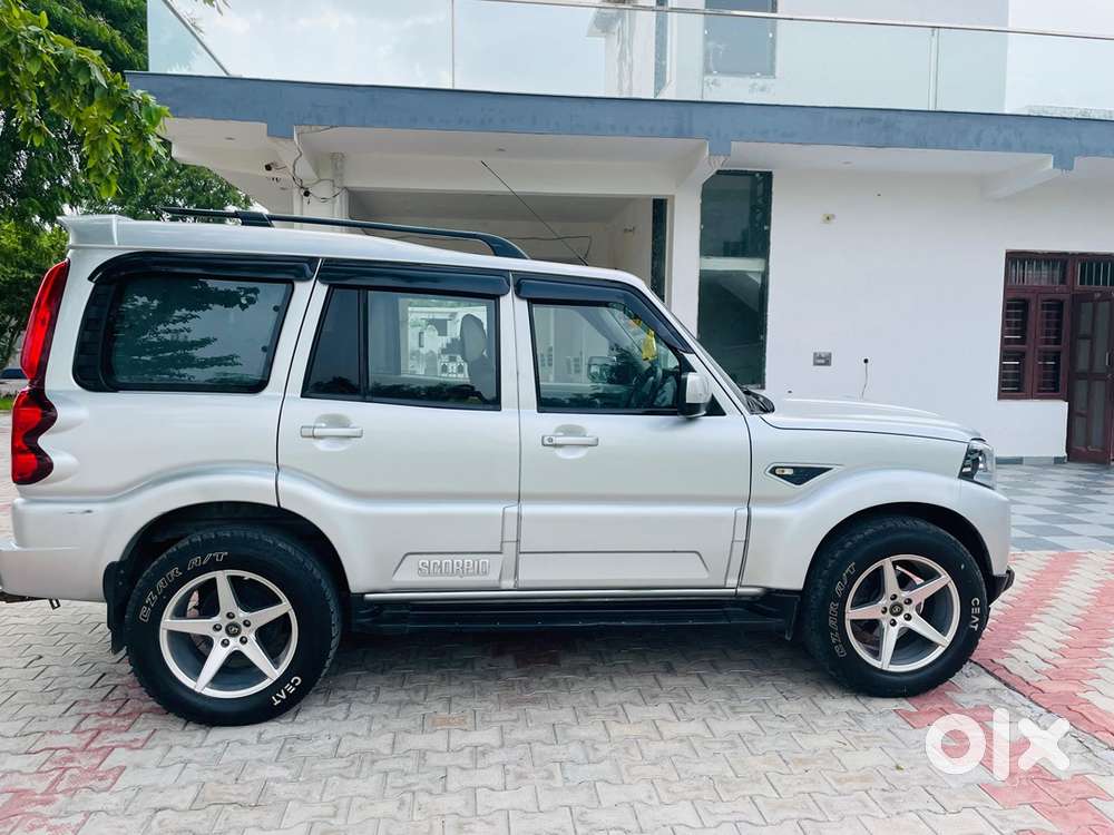 Mahindra Scorpio Classic 2017