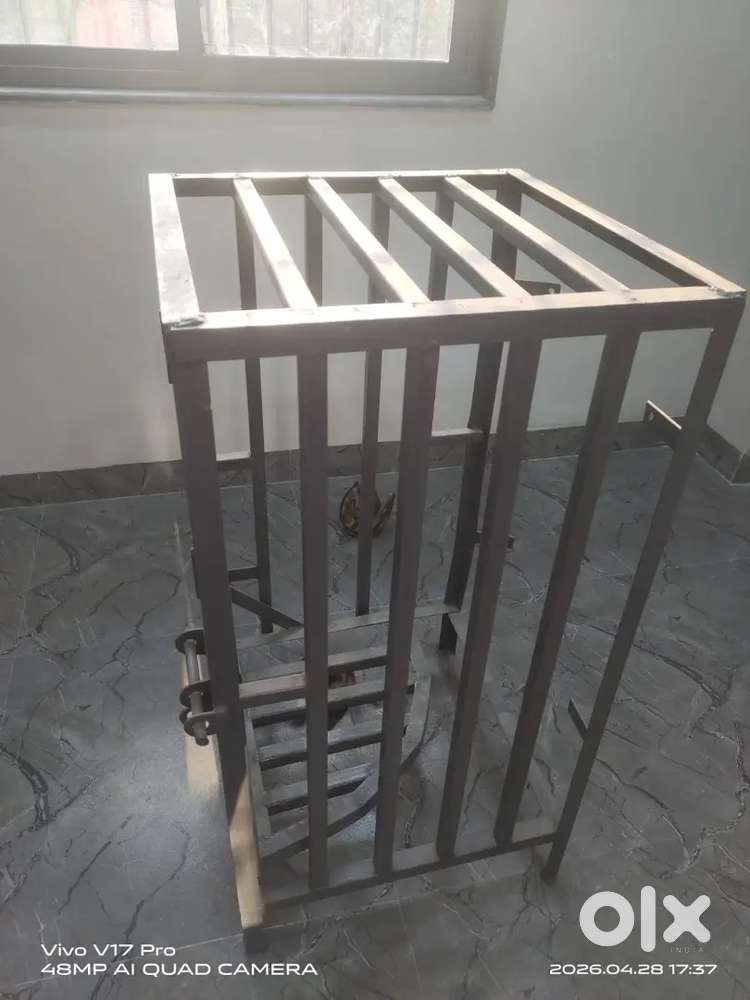 Box for single cylinder