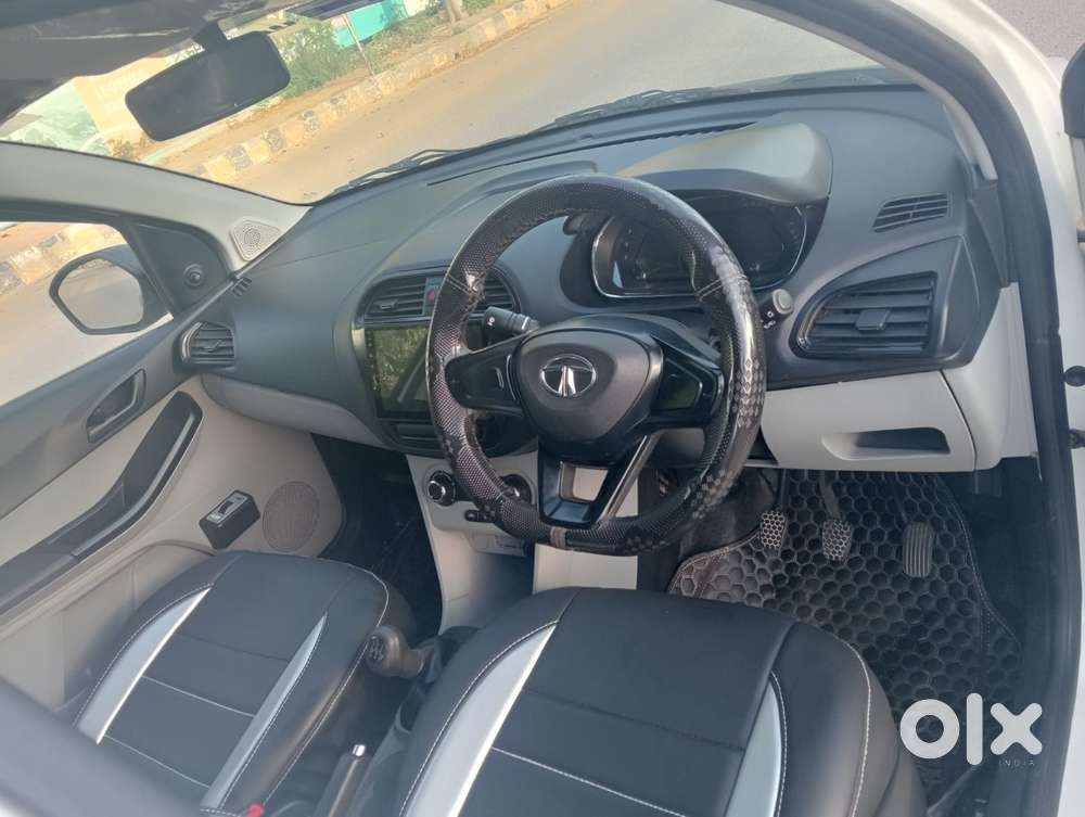 Tata Tiago, 2022, Petrol