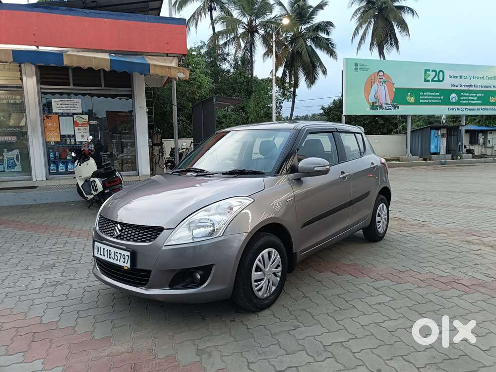 Maruti Suzuki Swift Vxi 1.2 Abs Bs-iv, 2013, Petrol