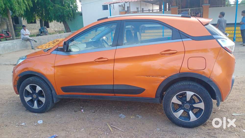 Tata Nexon 1.2 Revotron Xza Plus (l), 2018, Petrol