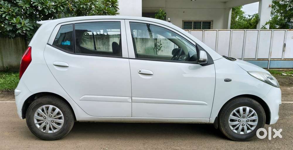 Hyundai I10 Sportz, 2013, Petrol