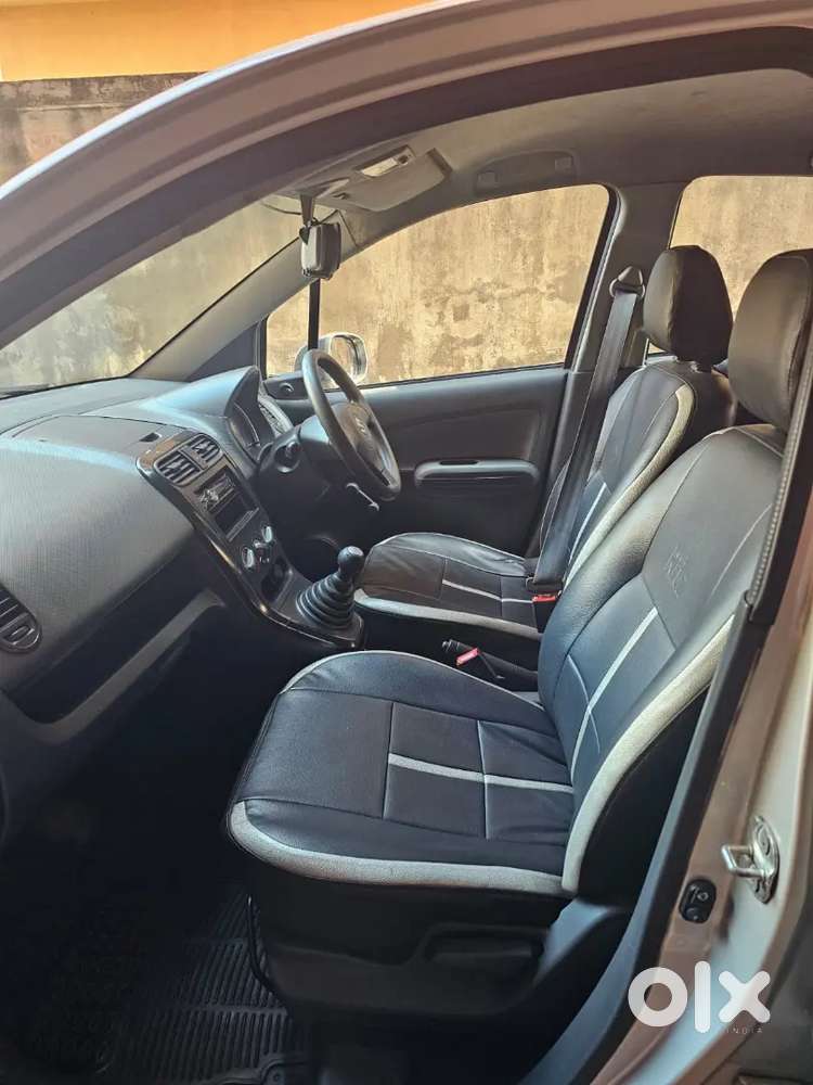 Senior Bank Officer, 1st Owner Ritz 2012