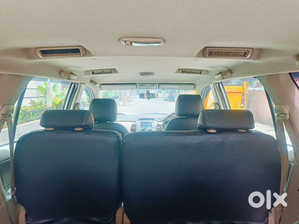 Toyota Innova 2.5 Z Diesel 7 Seater Bs Iv, 2014, Diesel