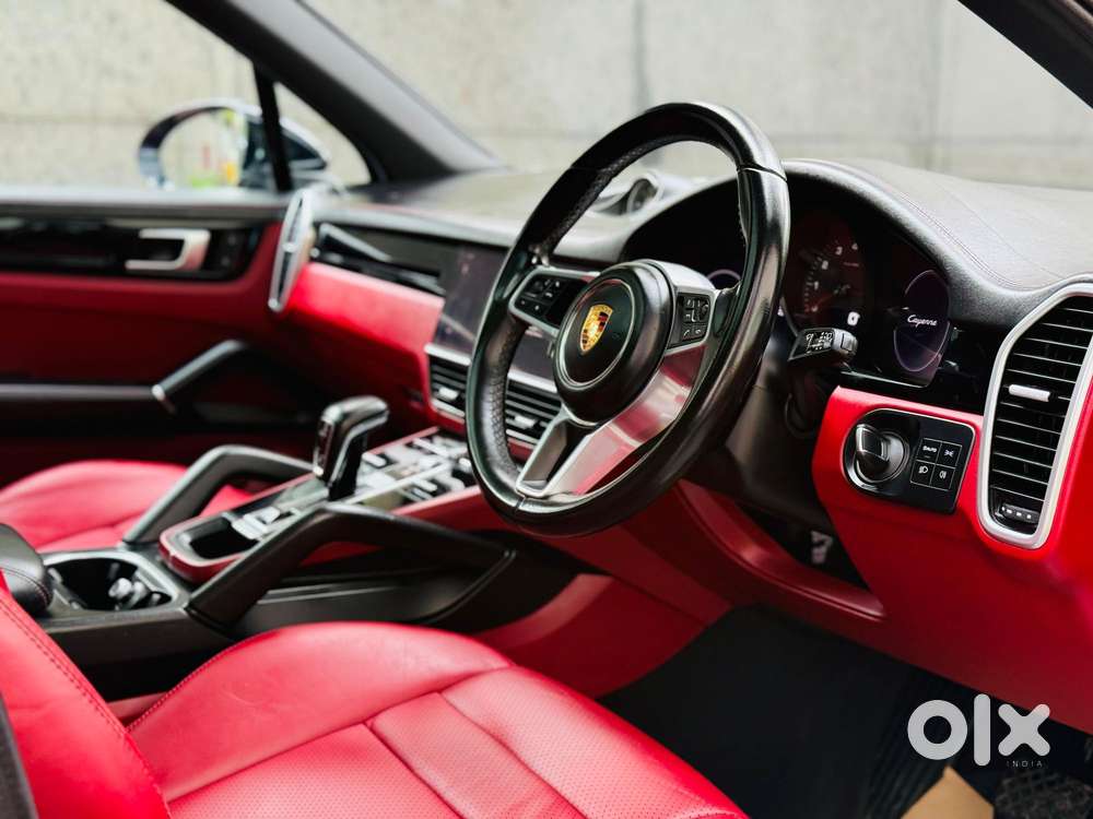 Porsche Cayenne Base, 2022, Petrol