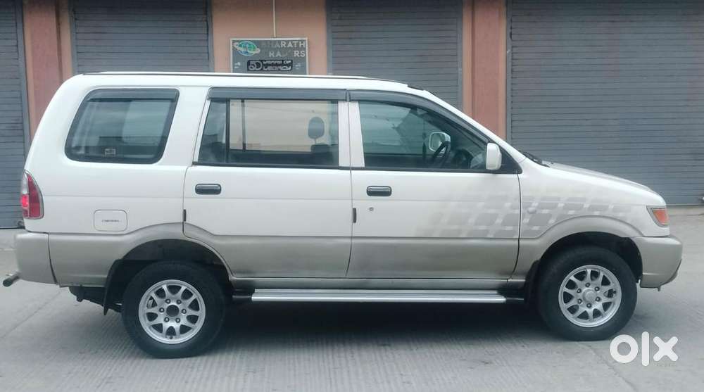 Chevrolet Tavera Neo Lt-l - 7 Seats Bsiii, 2013, Diesel