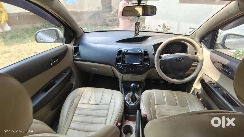 Well Maintained Hyundai I20 2009 Model Silver Colour