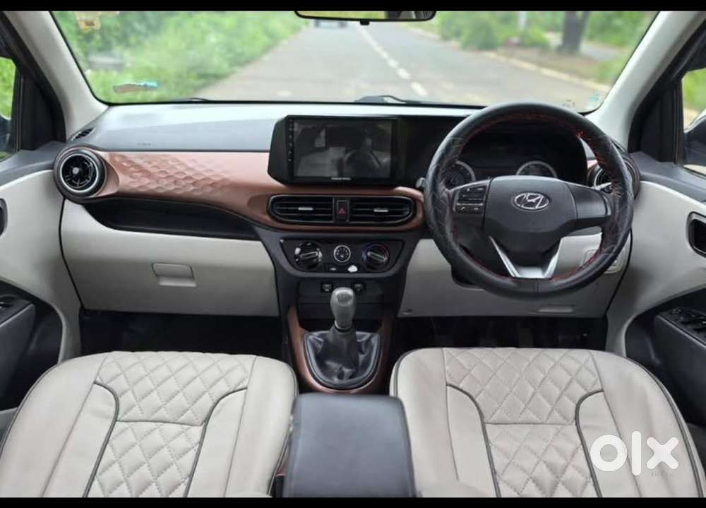 Hyundai Aura Cng & Hybrids 83000 Km Driven