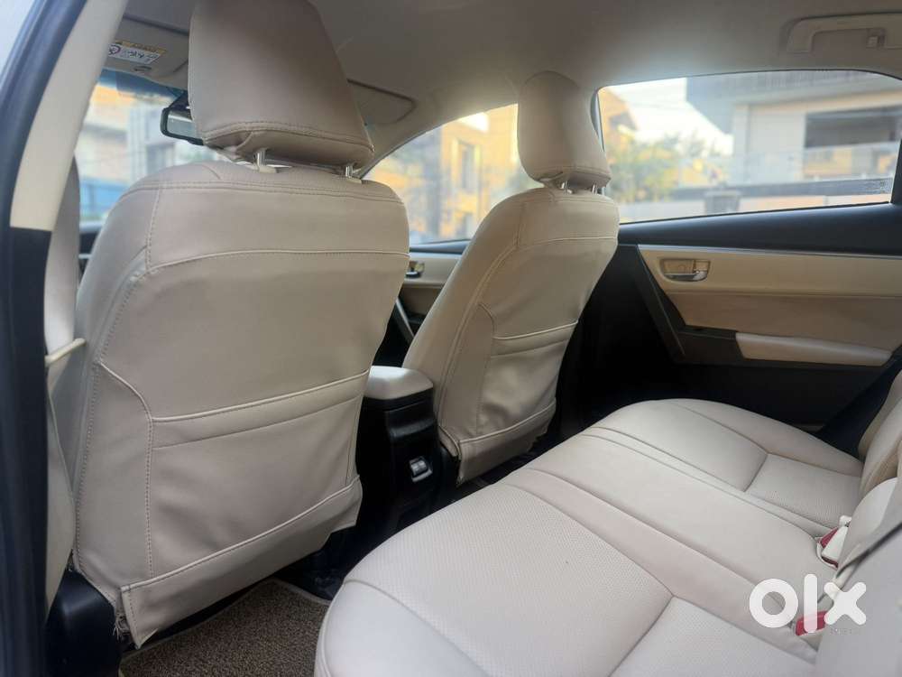 Toyota Corolla Altis Facelift, 2018, Petrol