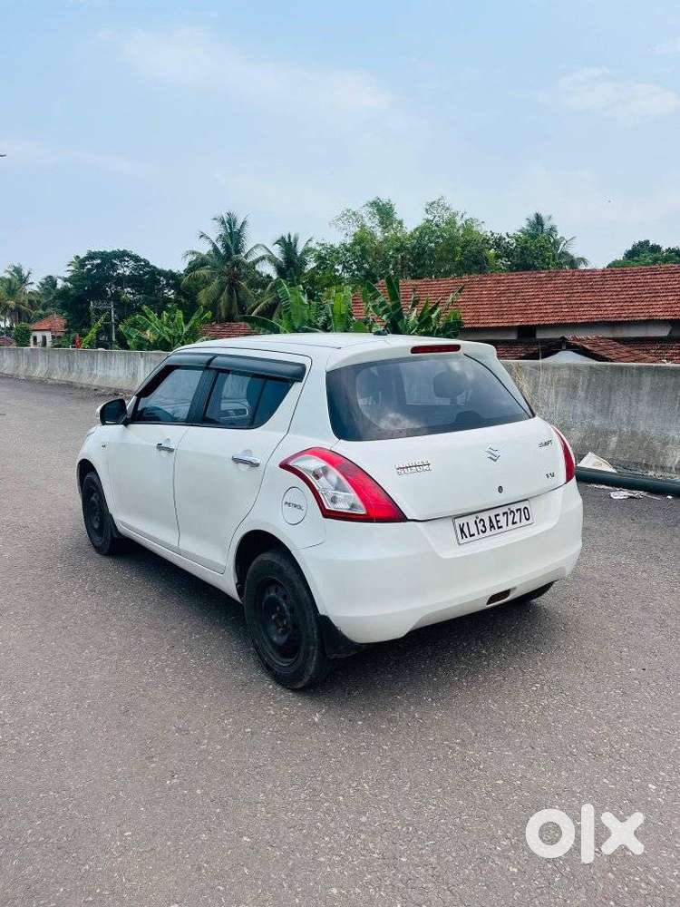 Maruti Suzuki Swift Vxi, 2015, Petrol