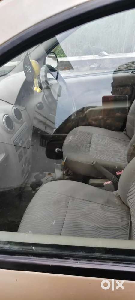 Mahindra Logan Petrol 2008