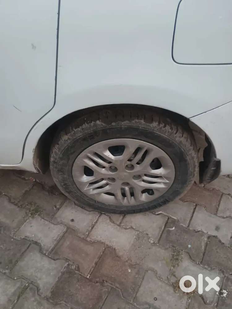 Maruti Suzuki Ertiga Vxi 2023