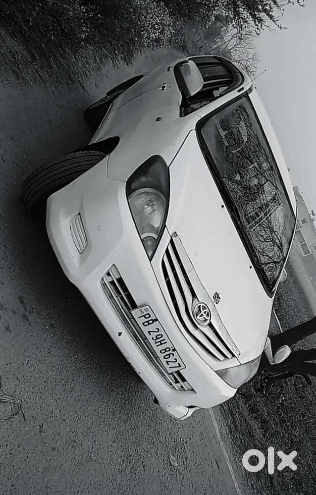 Toyota Innova 2008 Diesel Car