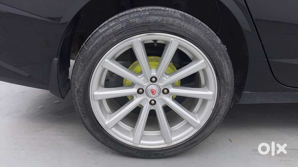 Hyundai Verna 1.5 Sx (o) Petrol Mt, 2023, Petrol