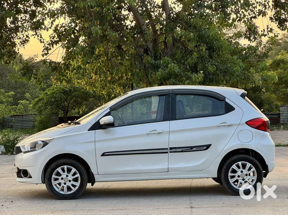 Tata Tiago 1.2 Revotron Xt (o), 2018, Petrol