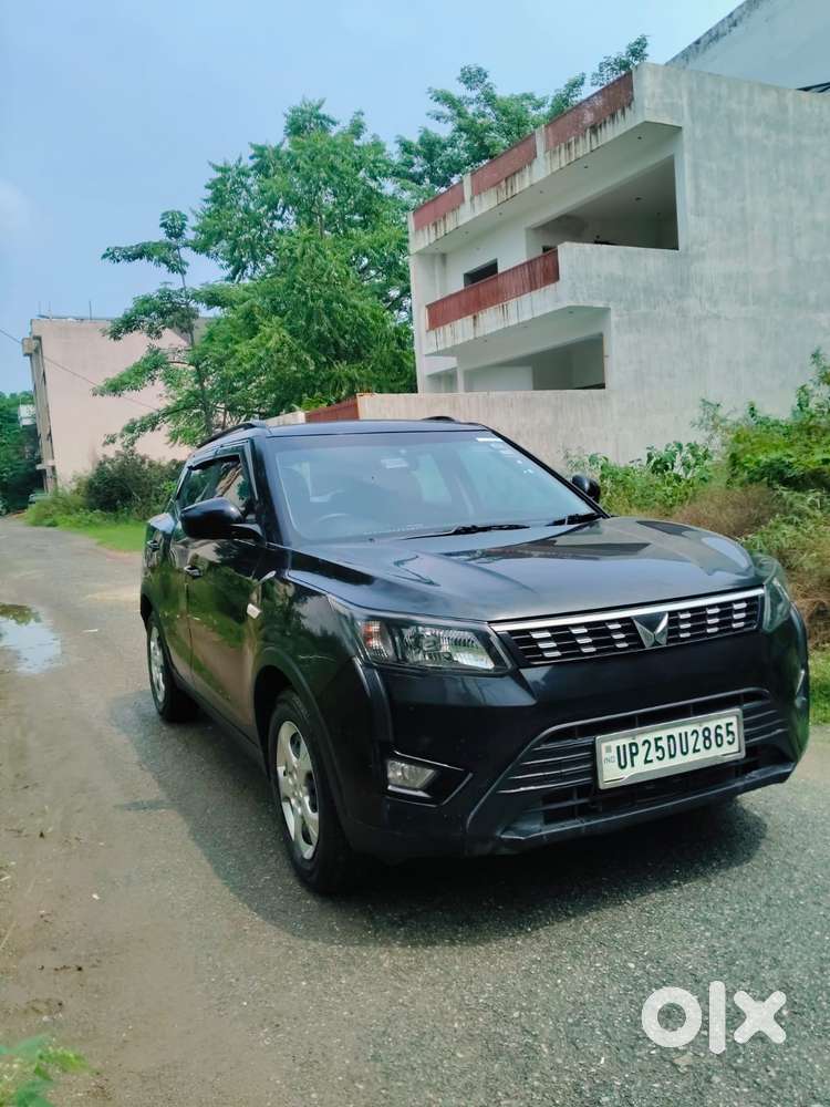Mahindra Xuv300 W6, 2023, Cng & Hybrids
