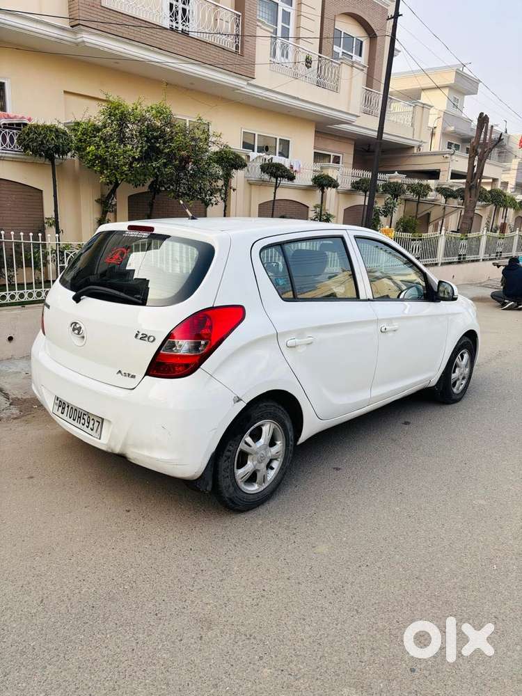 Hyundai I20 2009-2011 Asta, 2011, Diesel