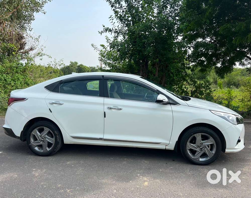 Hyundai Verna Petrol 2022