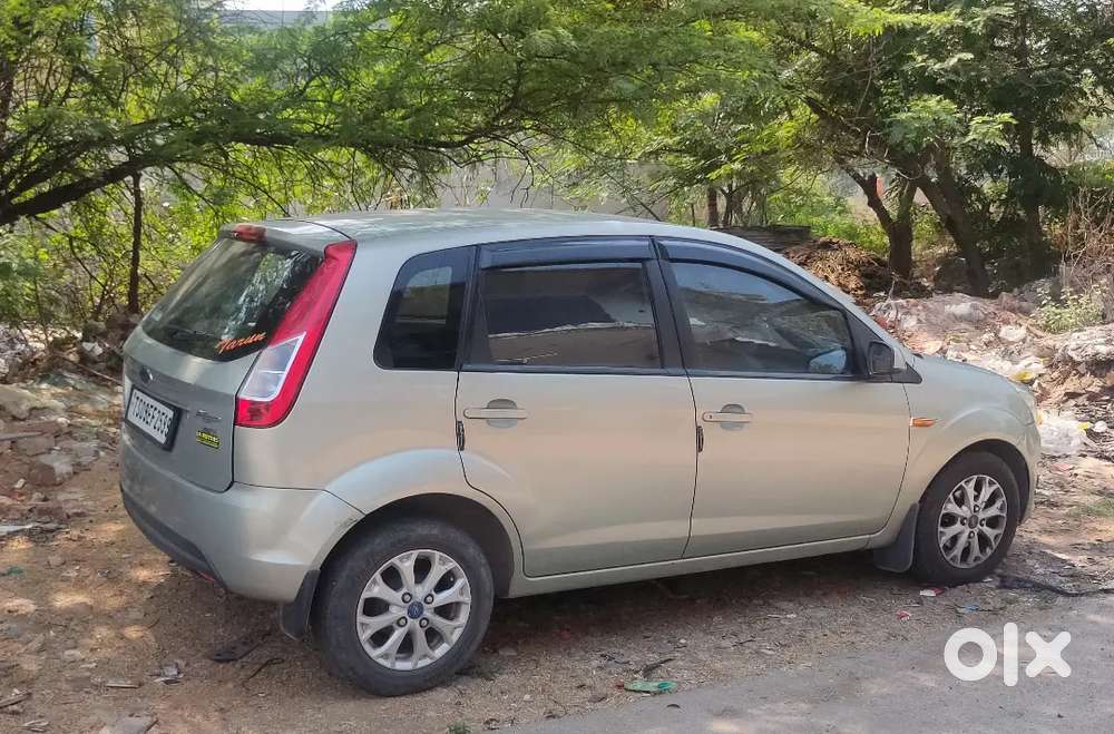 Ford Figo 2015 Diesel With Mint Condition 122000 Km Driven