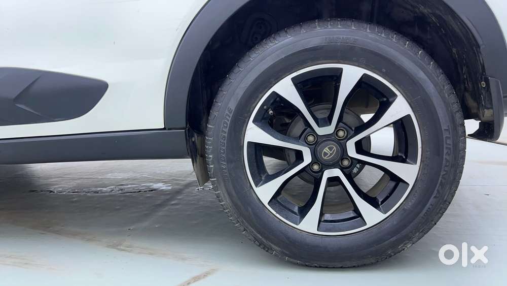 Tata Nexon 1.5 Revotorq Xza Plus S Amt, 2021, Petrol