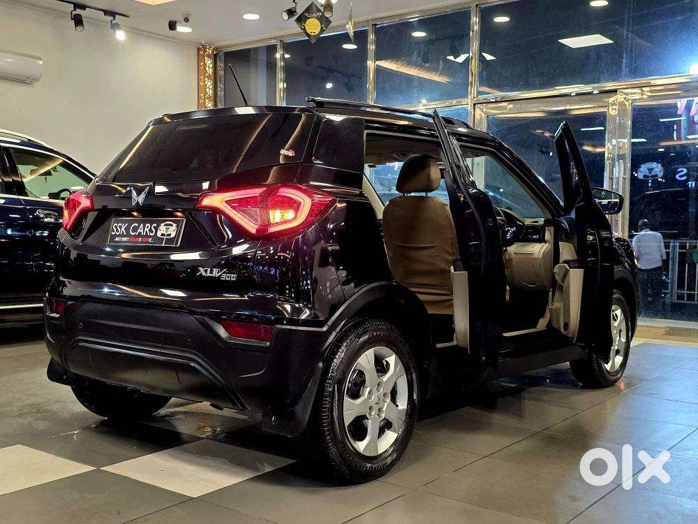 Mahindra Xuv300 W6, 2024, Petrol