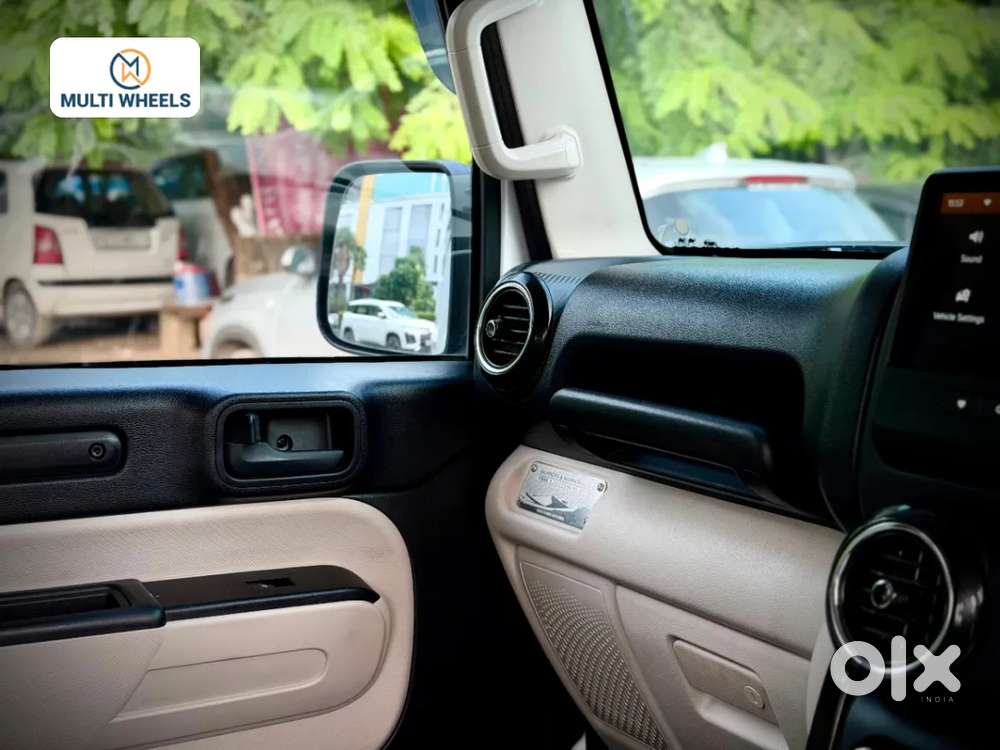 Mahindra Thar Roxx, 2025, Petrol