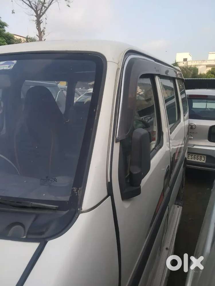 Maruti Suzuki Eeco 2017
