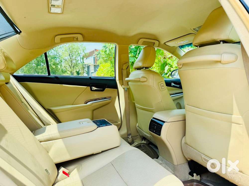 Toyota Camry Hybrid 2.5, 2016, Petrol