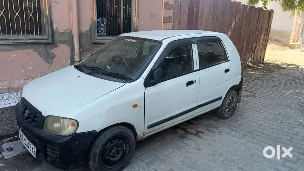 2007 Model Hai White Color Hai Charon Tyre Naya Hai