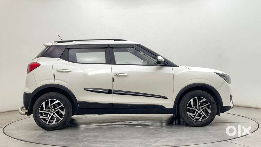 Mahindra Xuv300 W8 (o) 1.5 Diesel Amt, 2022, Diesel