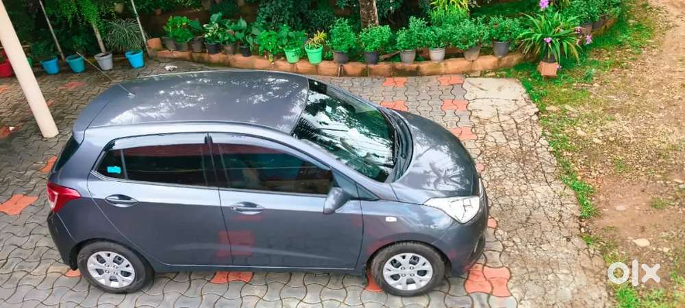 Hyundai Grand I10 2017 Petrol 95000 Km Driven Neat And Good Condition