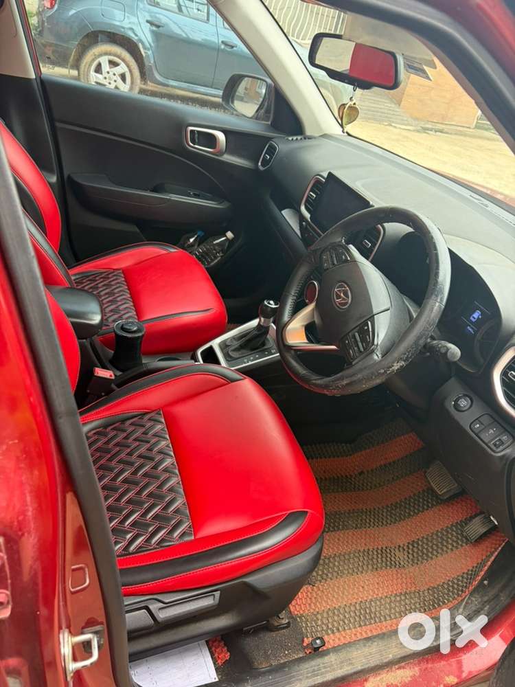 Hyundai Venue Petrol 2019