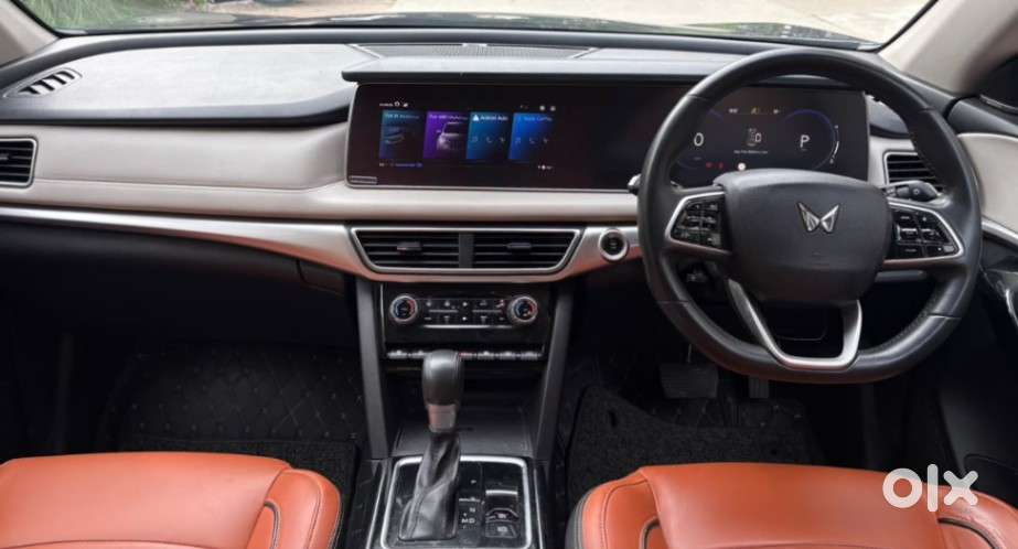 Mahindra Xuv700 2.2 Ax 7 Diesel At Luxury Pack Str, 2023, Diesel