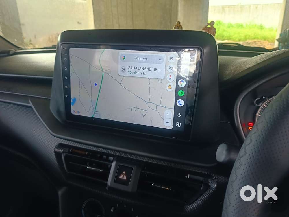 Maruti Suzuki Vitara Brezza 1.5 Lxi, 2024, Cng & Hybrids