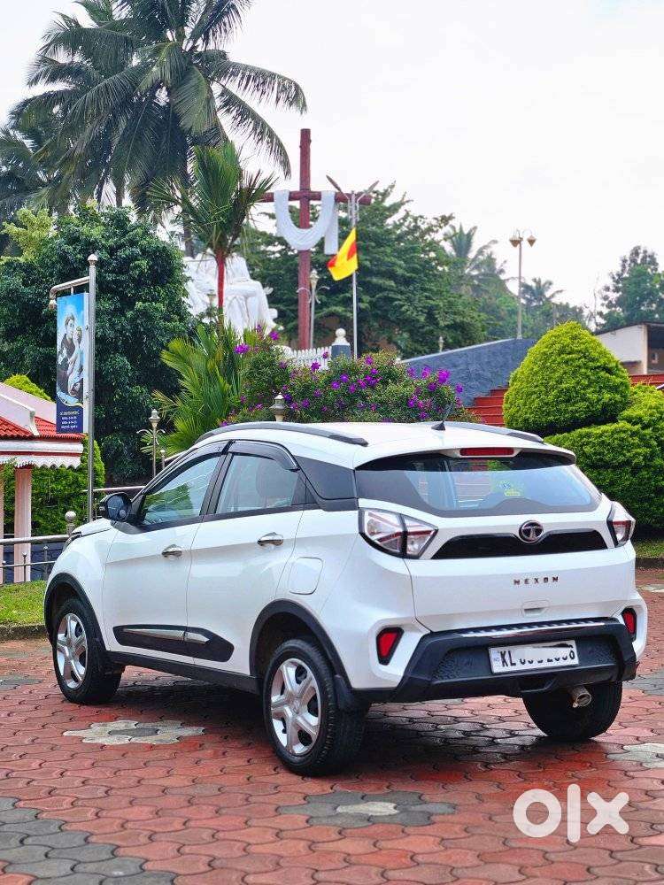 Tata Nexon 1.2 Revotron Xm (s), 2023, Diesel