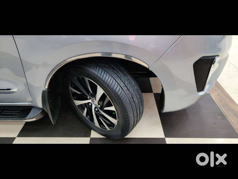 Toyota Fortuner [2021-ongoing] 2.7 2wd Petrol At, 2022, Petrol