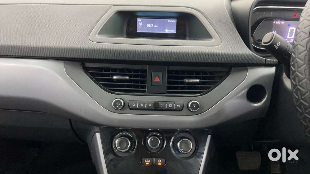 Tata Nexon 1.2 Revotron Xma Amt (s), 2021, Petrol