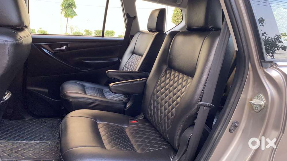 Toyota Innova Crysta 2.4 G Plus Mt, 2017, Diesel