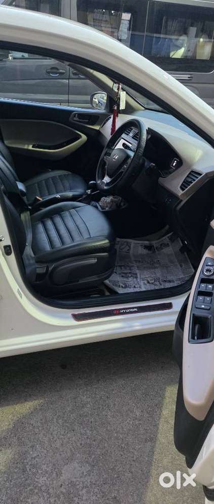 Hyundai I20 Asta (o) 1.2 Mt, 2017, Petrol