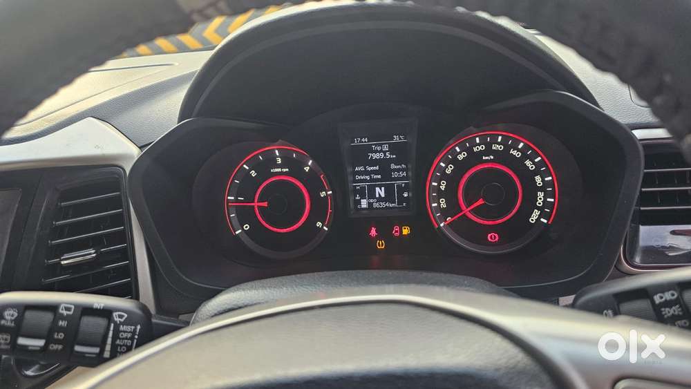 Mahindra Xuv300 W8 Amt Optional Diesel, 2019, Diesel