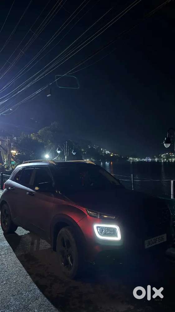 Hyundai Venue 1.0 Turbo 2021 Roamania Red