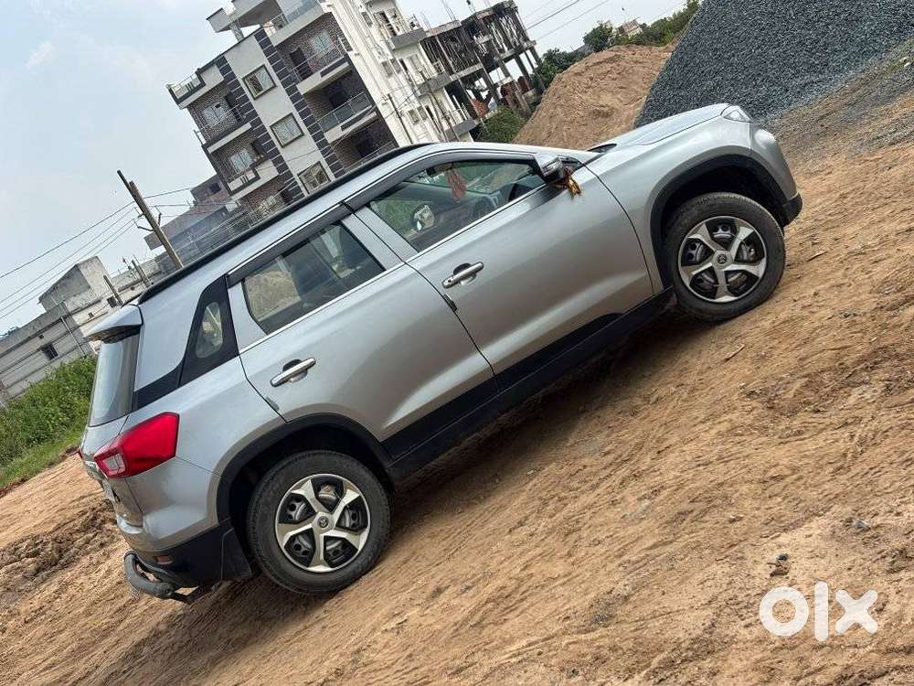 Maruti Suzuki Brezza 1.5 Lxi Smart Hybrid, 2022, Petrol
