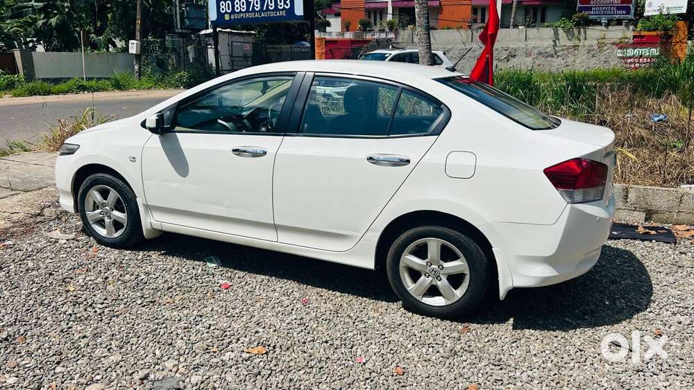 Honda City V At Exclusive, 2011, Petrol
