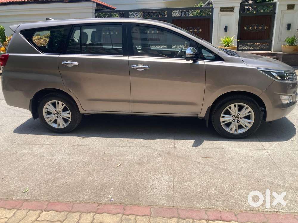 Toyota Innova Crysta 2.8 Zx At, 2016, Diesel