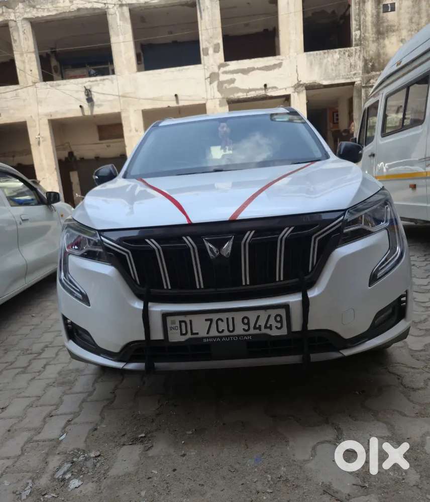 Mahindra Xuv700 2023 Petrol 16000 Km Driven