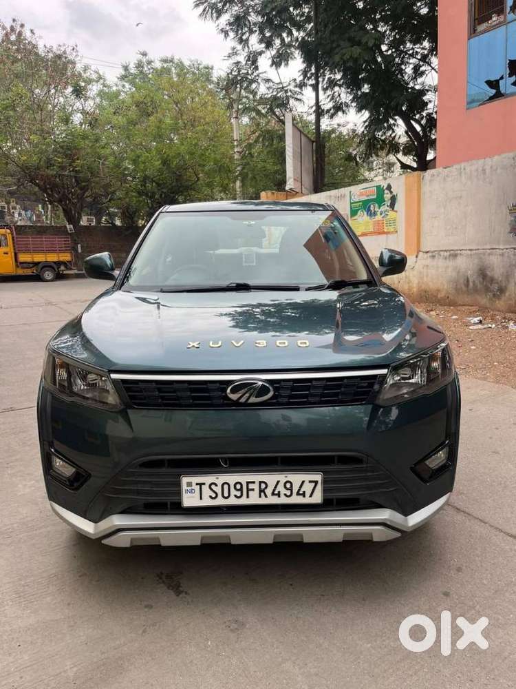 Mahindra Xuv300 W4, 2021, Petrol
