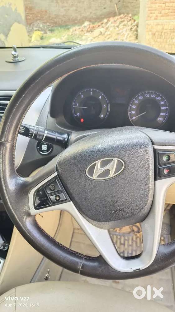 Hyundai Verna 1.6 Sx(optional) Manual 2012