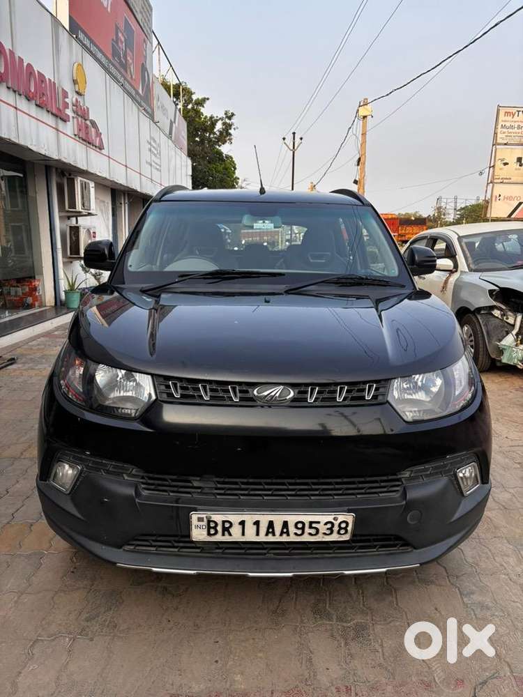 Mahindra Kuv 100 K8