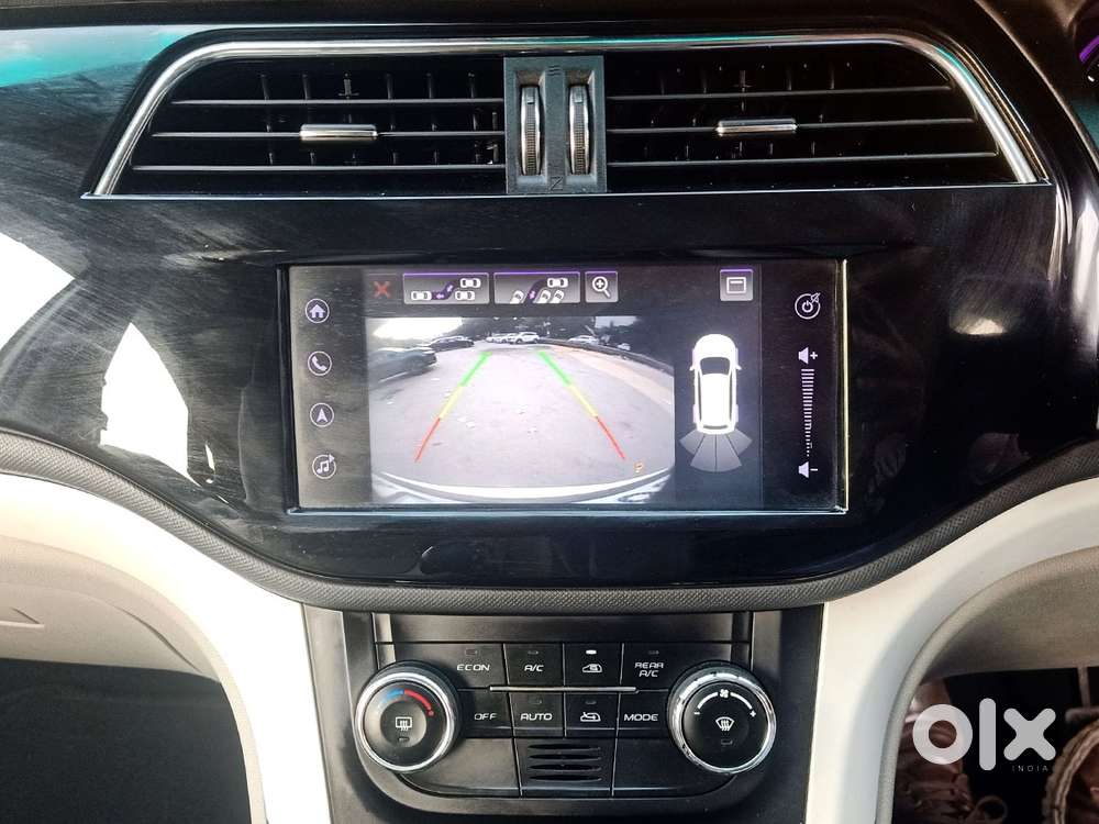 Mahindra Marazzo M8, 2019, Diesel