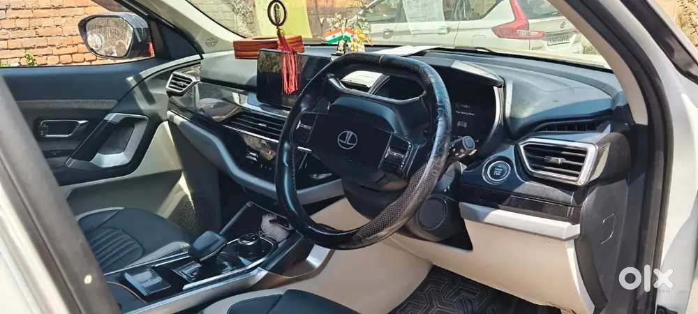 Tata Safari 2025 Diesel 39000 Km Driven